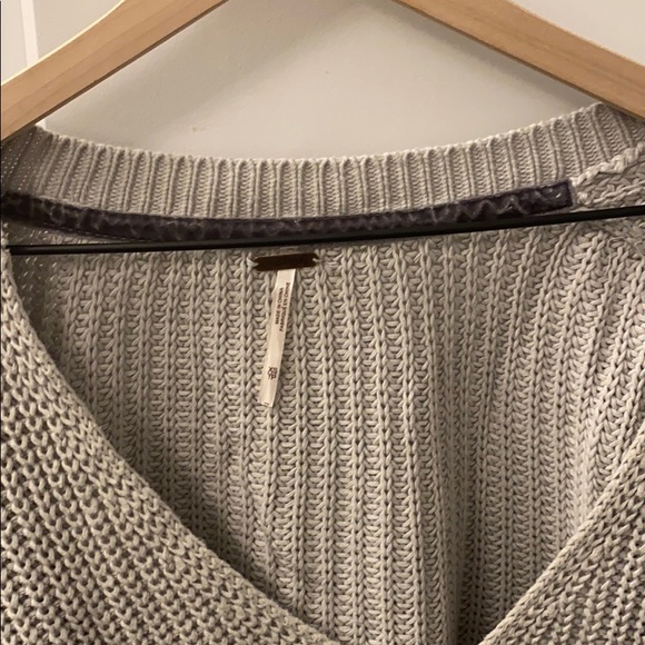 Free People damsel bell sleeve sweater XS grey - Picture 4 of 6